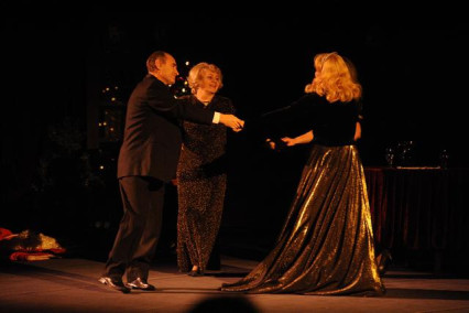 Фотография  для Пока она умирала