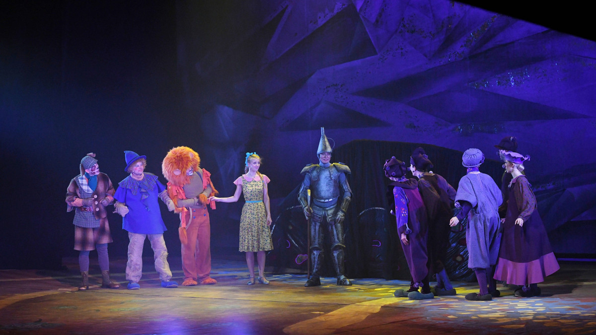 Фотография  для Волшебник Изумрудного города