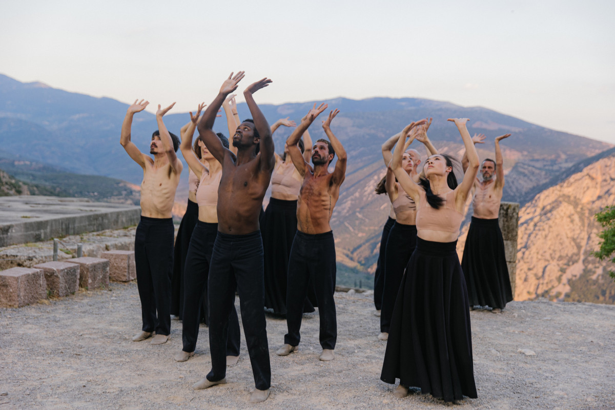 Фотография  для TheatreHD: Курентзис и Саша Вальц: Бетховен. Симфония № 7