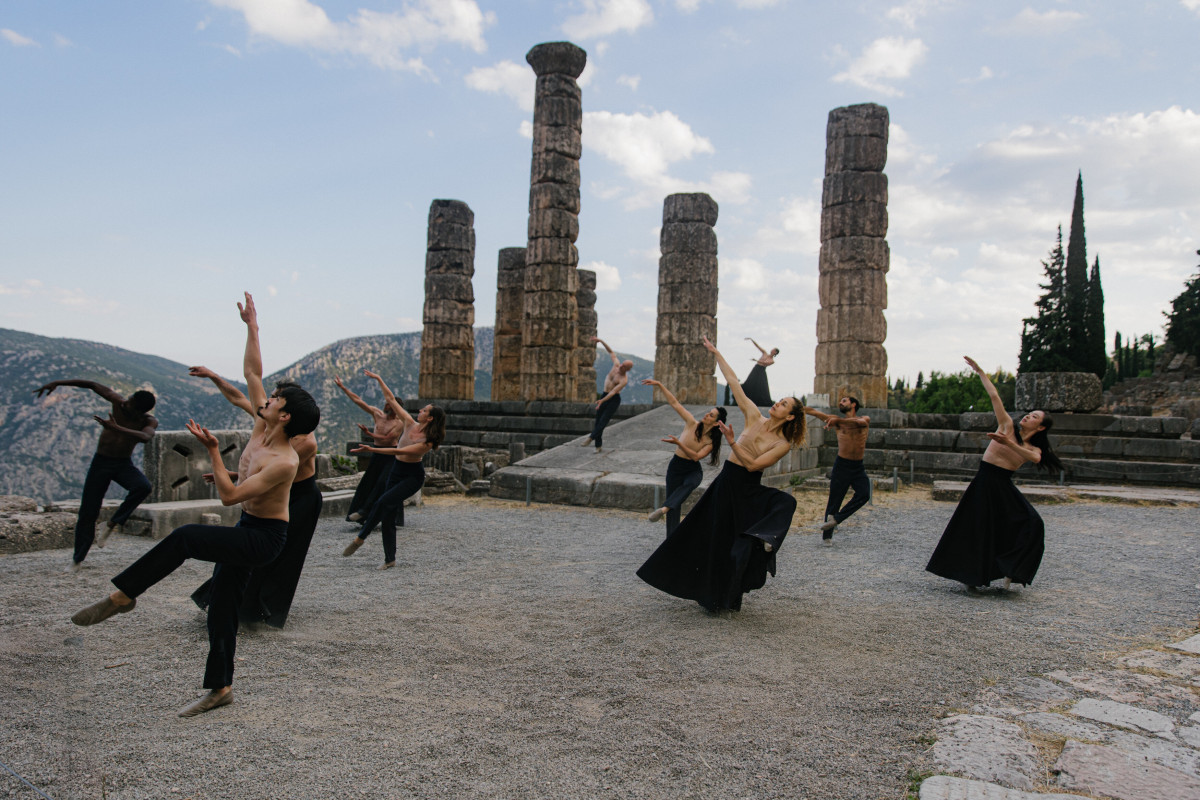 Фотография  для TheatreHD: Курентзис и Саша Вальц: Бетховен. Симфония № 7