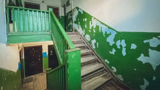 Уфа напугала туристов полуразрушенным домом