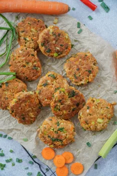 Кабачки — в дело: рецепт идеально сочных мясных котлет — домашние уплетают за обе щеки