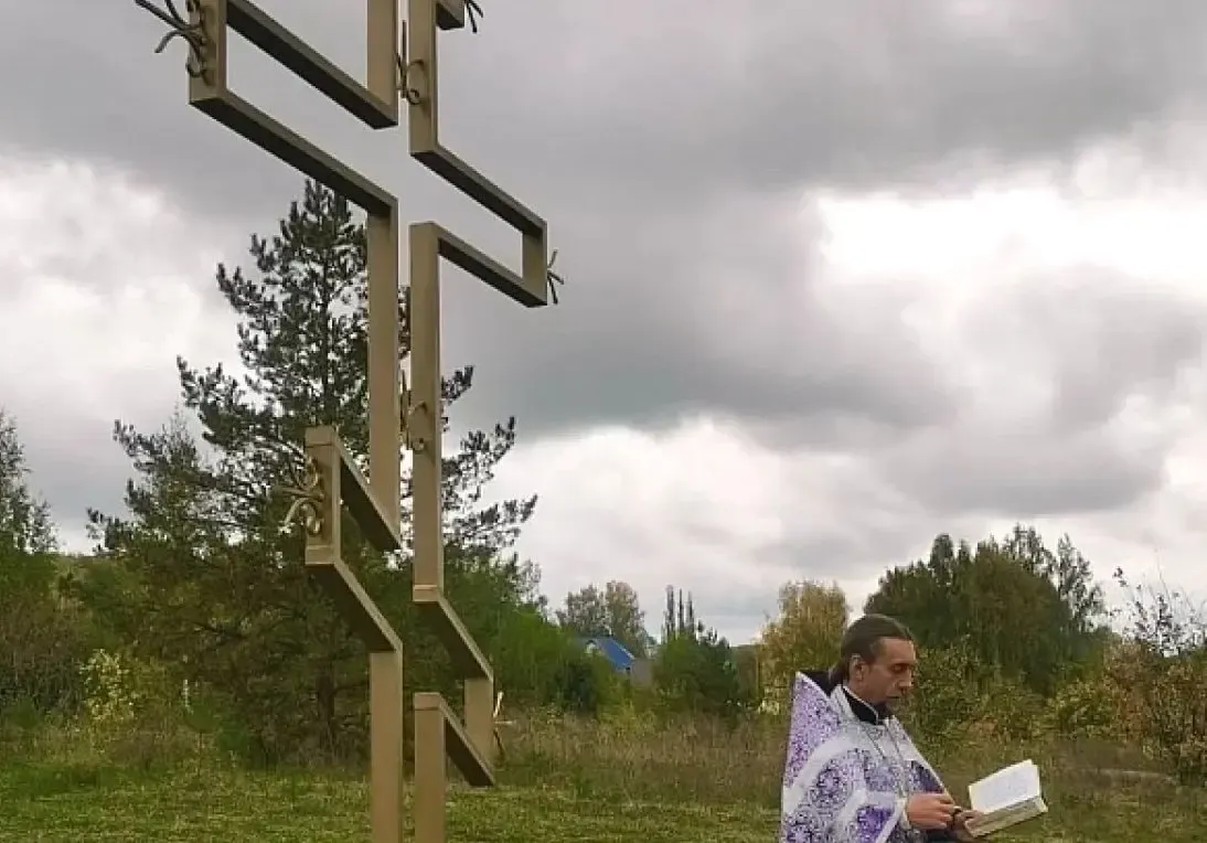 Поклонный крест освятили под Уфой в праздник Воздвижения Креста Господня