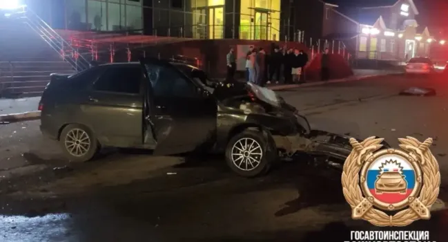 Врезалась в опору ЛЭП: в ДТП погибла 19-летняя жительница Бирска