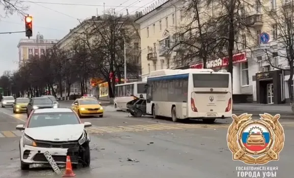 Массовое ДТП с автобусами в Уфе: что известно о пострадавших