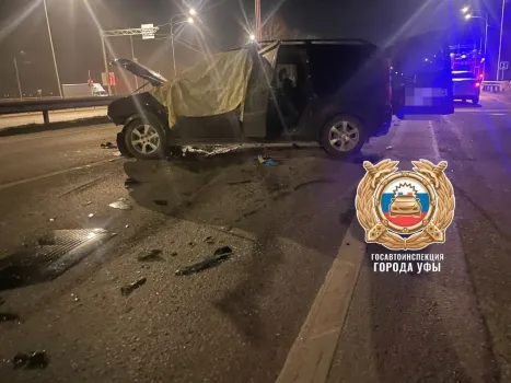 В Уфе в результате столкновения двух легковушек погиб человек