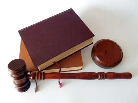 Разбил Infiniti и угрожал убийством: под суд отправили жителя Уфы