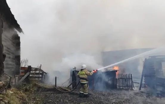 Трагедия в Башкирии: в сгоревшем доме обнаружили тело мужчины