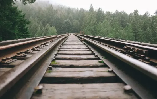 Нашли на рельсах: подросток пострадал на железной дороге в Уфе