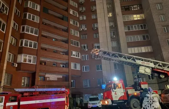 Массовая эвакуация: в Уфе загорелась 15-этажка