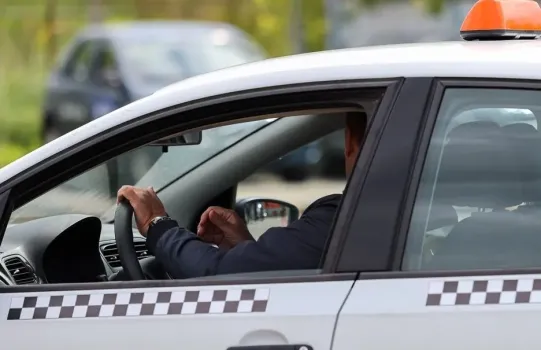 Отстранили от работы: серьезные нарушения выявили в работе 687 такси в Башкирии