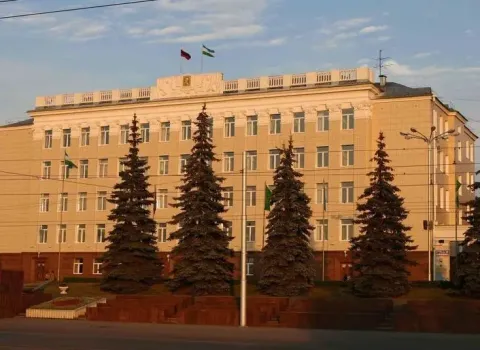 Уфимцы раскритиковали остановку общественного транспорта: местные власти ее снесли