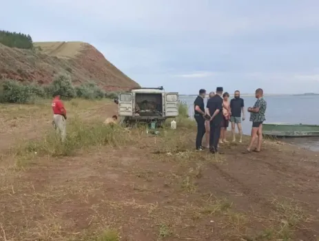 Прыгнул из лодки и не выплыл: житель Башкирии утонул в озере Аслыкуль
