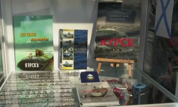 Годовщина гибели «Курска»: в Уфе открыли выставку, посвященную погибшим морякам из Башкирии