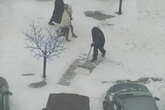 Уфимцам объяснили, как правильно подавать заявки на уборку снега