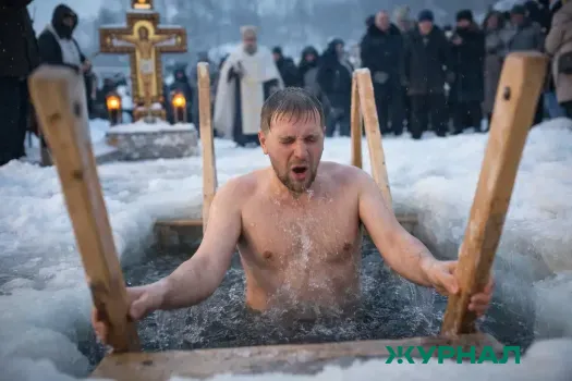 В Башкирии более 15,8 тысячи человек окунулись в купели на Крещение