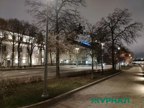 Жители Ишимбая требуют освещения остановки для школьников