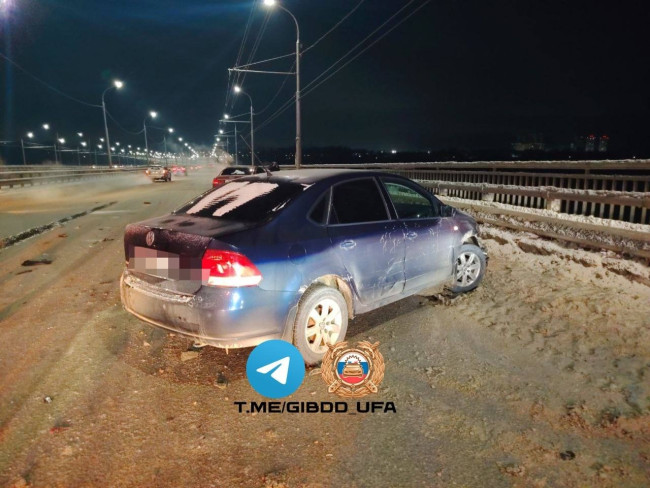 ДТП с несколькими автомобилями произошло на Затонском шоссе в Уфе
