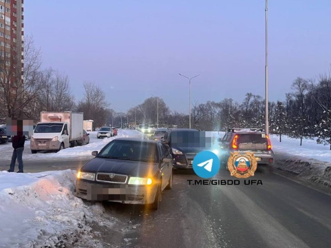 В Уфе автомобиль сбил 9-летнего ребёнка на улице Набережная реки Уфы