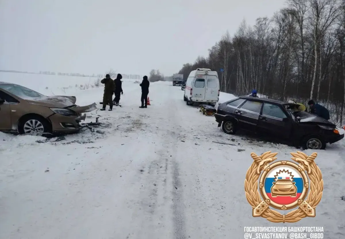 В Башкирии в ДТП погиб 68-летний водитель ВАЗ при столкновении с Opel