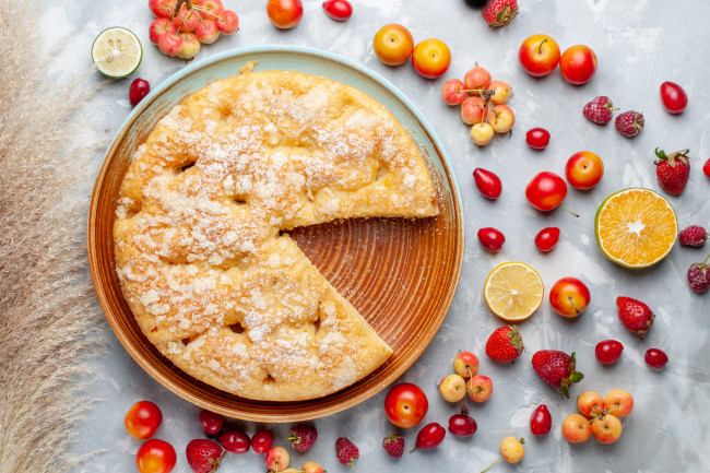 Простой яблочный пирог на одном яйце: готовим шарлотку за 30 минут