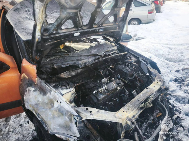 В Белорецке в результате пожара в автомобиле пострадал мужчина