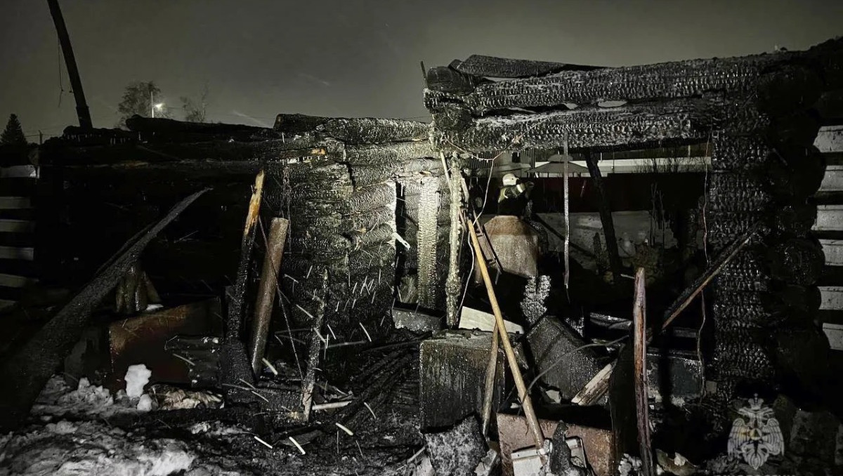 В Уфимском районе Башкирии произошел пожар в двух банях