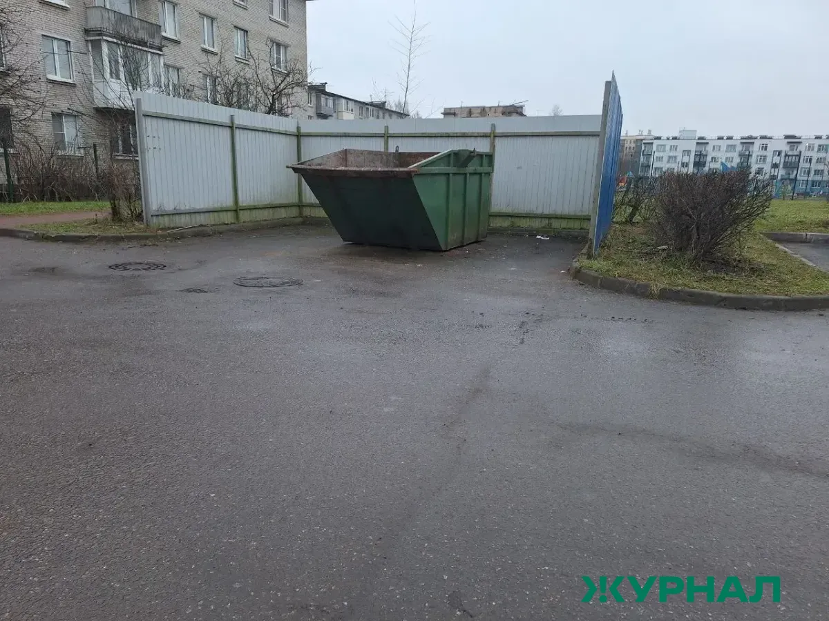 В Уфе ищут владельца грузовика, оставившего мусор на Станиславского