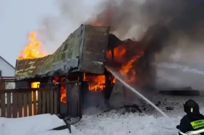 Пожар в сарае в Чуртане: пострадал мужчина