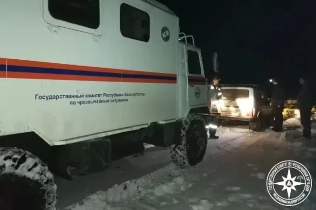 Братья застряли в снегу на обратном пути из детского лагеря в Баймакском районе