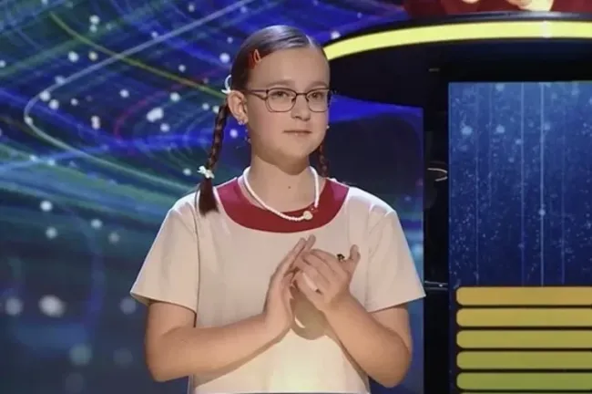 Уфимская школьница Вероника Каргапольцева участвует в викторине &laquo;Умнее всех&raquo;