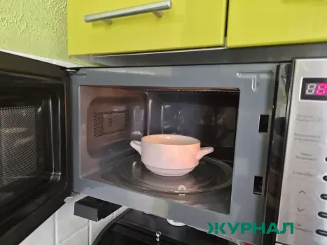 Опасные продукты и предметы для микроволновки назвали эксперты из Уфы