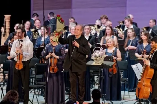 Государственный оркестр РБ исполнил симфонии Шуберта и Малера в Уфе