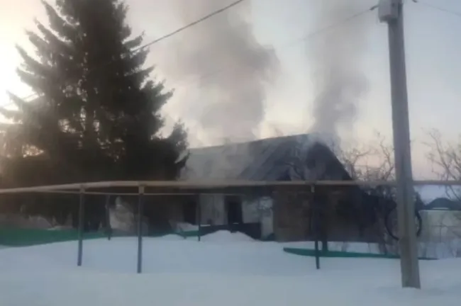 Пожар в Мишкино унес жизнь 75-летнего мужчины