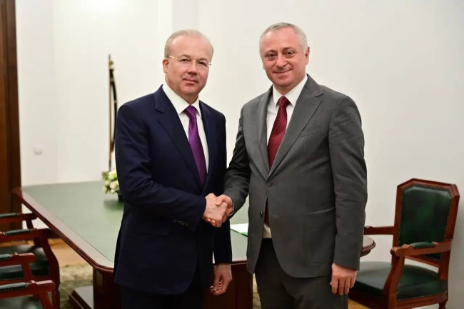 Назаров и Гунба обсудили сотрудничество Башкирии и Абхазии на форуме в Сухуме