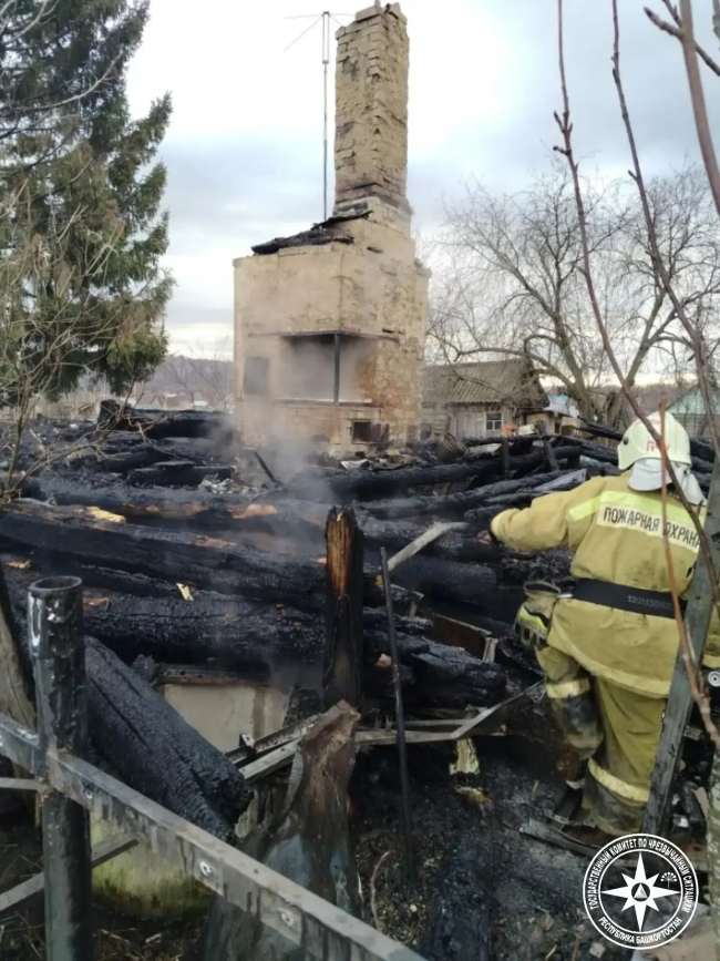 Пожар в селе Красный Восход унес жизни двух мужчин