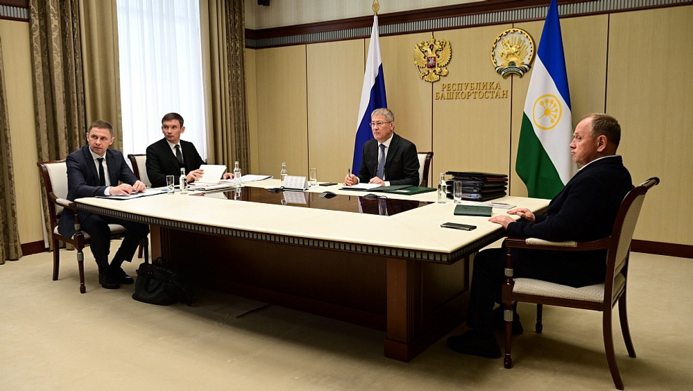 Хабиров обсудил с Хуснуллиным развитие инфраструктуры и ЖКХ в Башкирии