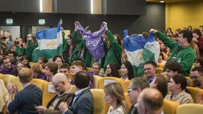 Школьницы из Уфы стали призерами олимпиад по экологии и обществознанию