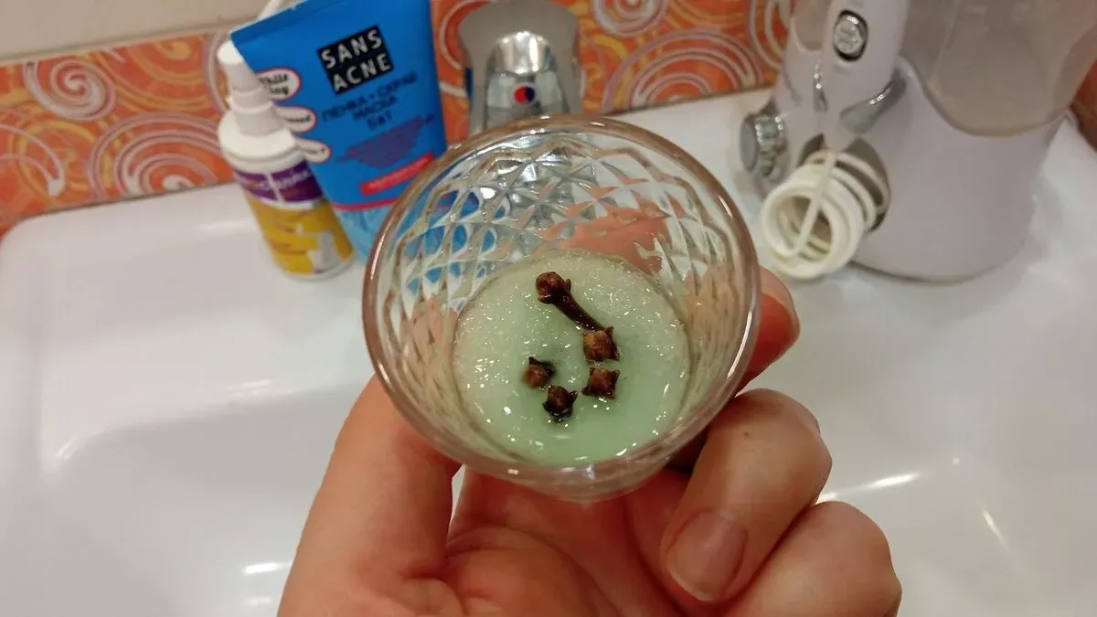 Как сделать долговечный ароматизатор для дачного туалета из 5 простых ингредиентов