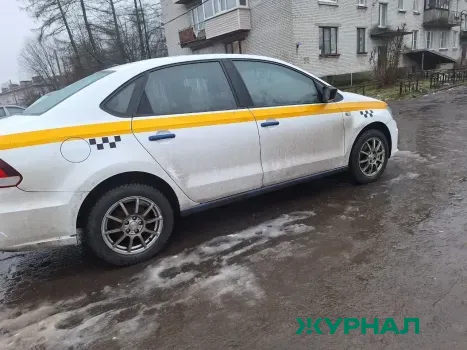 В Башкирии женщина украла у таксиста телефон и почти 200 тысяч рублей