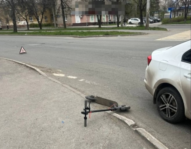 В Уфе школьник на электросамокате пострадал в ДТП