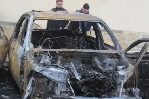 В Уфе в результате пожара повреждены четыре автомобиля