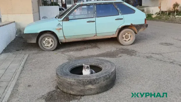 Брошенный автомобиль мешает жителям Уфы: ищут владельца