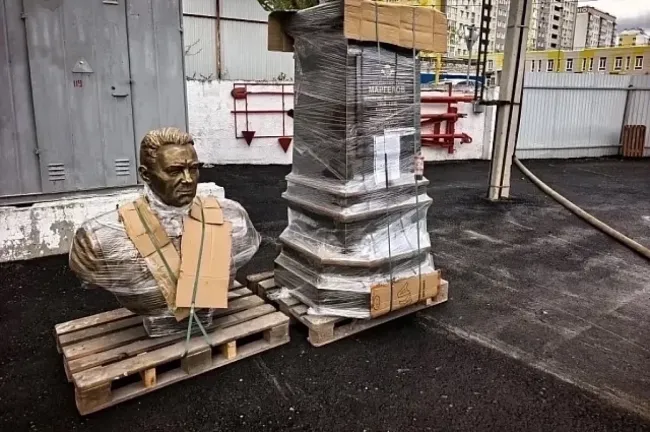 В Уфе установят бюсты Маргелова и Сафина в сквере Юнармейцев
