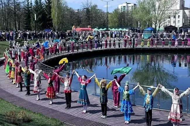 Фестиваль национальных культур прошел в парке &laquo;Первомайский&raquo; в Уфе