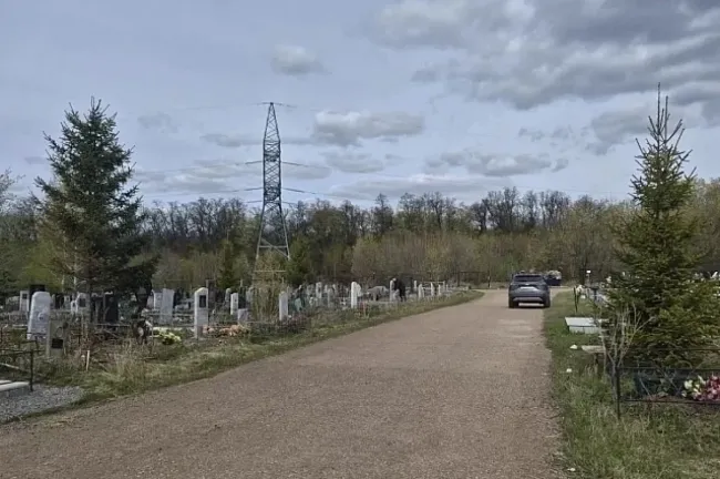 В День поминовения и почитания кладбища в Уфе посетили более 4 тысяч человек